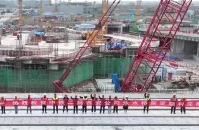 五保一树||“山水云星”之乐水桥预制梁架设圆满完成